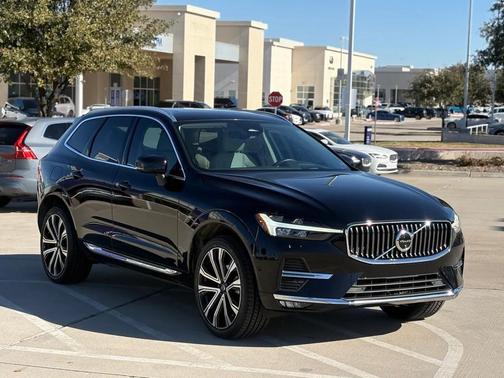 2023 Volvo XC60 B5 Ultimate Bright Theme