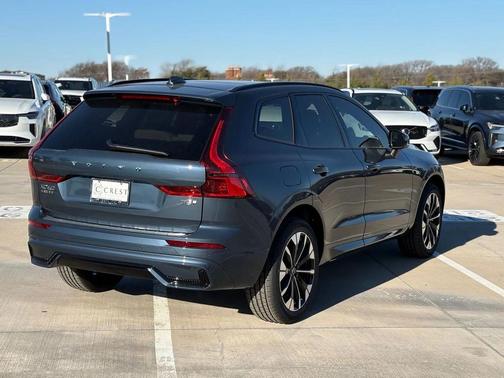 Denim Blue 2026 Volvo XC60 Plug-In Hybrid T8 Plus