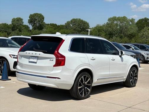 2023 Volvo XC90 B6 Plus 7-Seater
