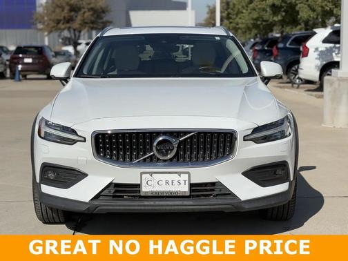 2022 Volvo V60 Cross Country T5