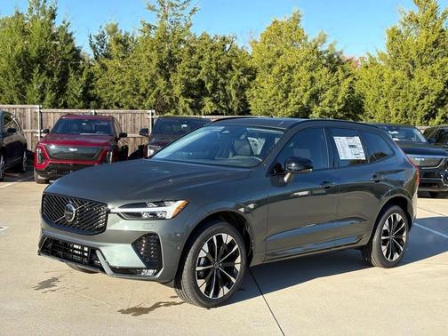 2026 Volvo XC60 B5 Plus