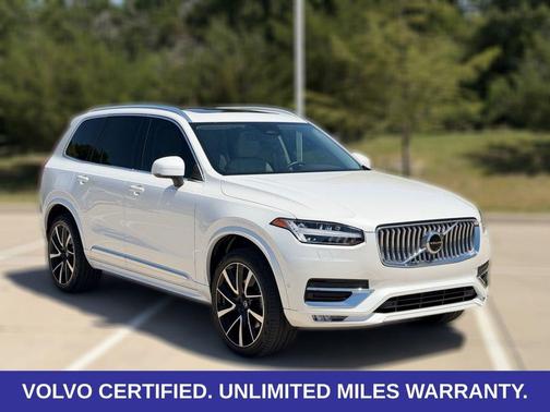 Crystal White Metallic 2023 Volvo XC90 B6 Plus 6-Seater
