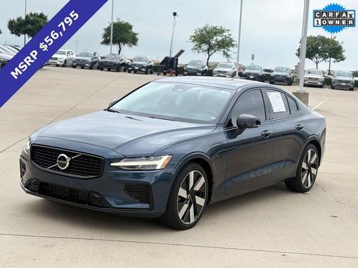 Denim Blue Metallic 2024 Volvo S60 Recharge Plug-In Hybrid T8 Plus Dark Theme