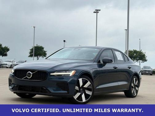 Denim Blue Metallic 2024 Volvo S60 Recharge Plug-In Hybrid T8 Plus Dark Theme