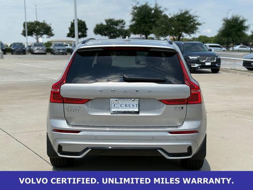 Silver Dawn Metallic 2023 Volvo XC60 B5 Plus Dark Theme