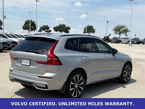 Silver Dawn Metallic 2023 Volvo XC60 B5 Plus Dark Theme