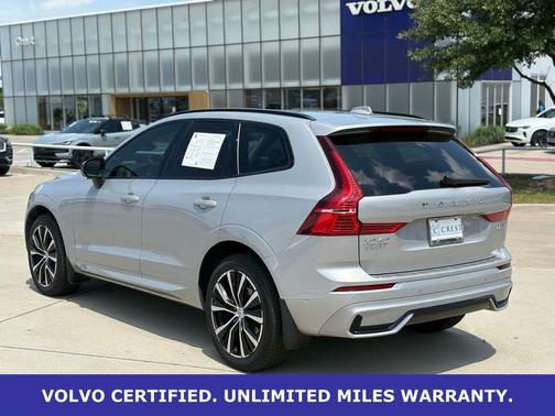 Silver Dawn Metallic 2023 Volvo XC60 B5 Plus Dark Theme
