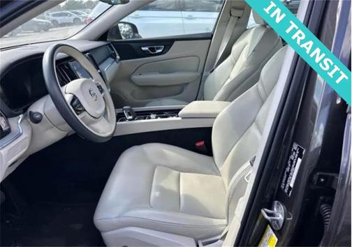 2023 Volvo S60 B5 Plus Dark Theme