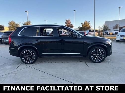 2025 Volvo XC90 B6 Plus 7-Seater