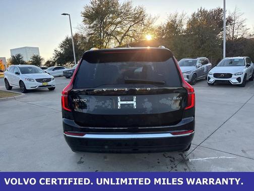 2025 Volvo XC90 B6 Plus 7-Seater