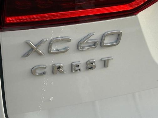 2026 Volvo XC60 Plug-In Hybrid T8 Ultra