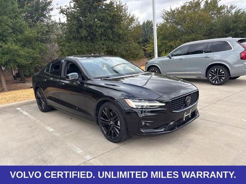 Onyx Black Metallic 2024 Volvo S60 B5 Plus Black Edition