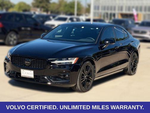 Onyx Black Metallic 2024 Volvo S60 B5 Plus Black Edition