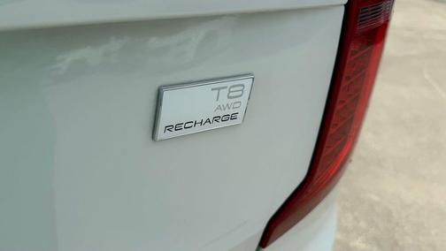 Crystal White 2024 Volvo XC90 Recharge Plug-In Hybrid T8 Plus 6 Passenger