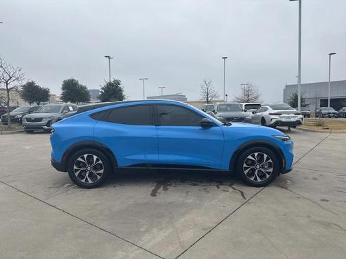 2022 Ford Mustang Mach-E Premium