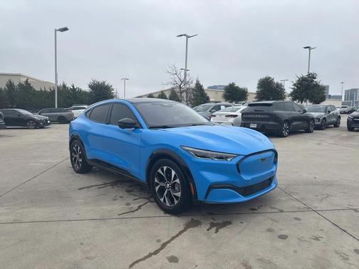 2022 Ford Mustang Mach-E Premium