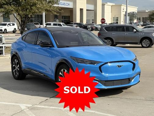 2022 Ford Mustang Mach-E Premium