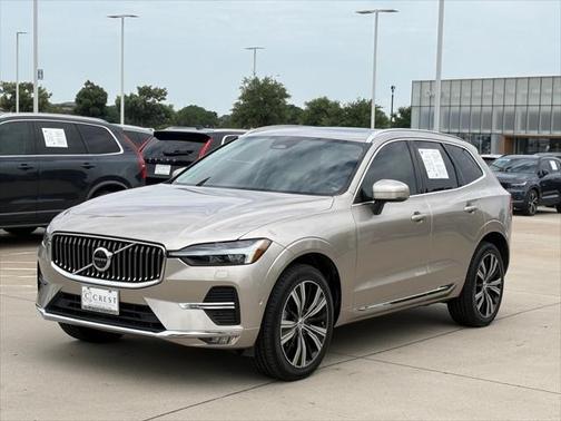 2023 Volvo XC60 B5 Plus Bright Theme
