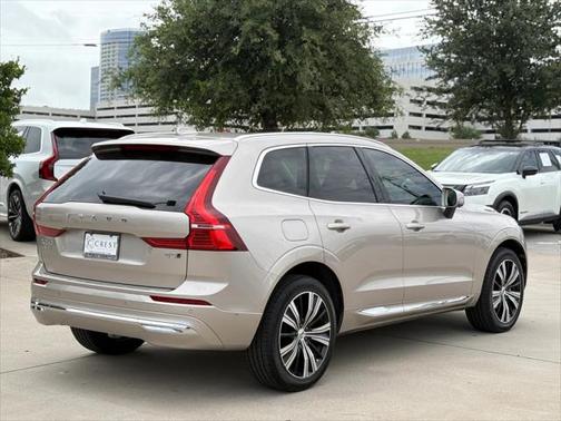 2023 Volvo XC60 B5 Plus Bright Theme