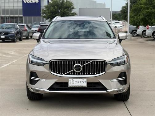 2023 Volvo XC60 B5 Plus Bright Theme