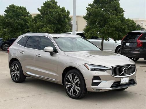 2023 Volvo XC60 B5 Plus Bright Theme