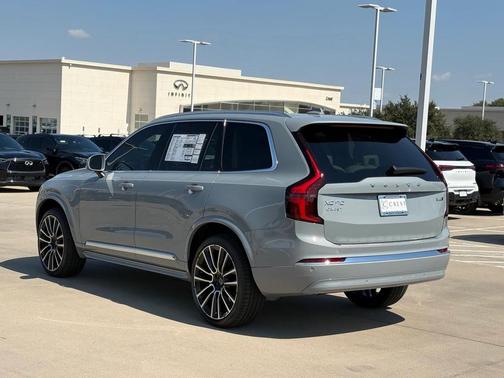 2026 Volvo XC90 B6 Ultra 7-Seater