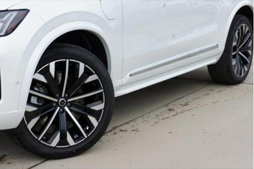 2025 Volvo XC90 Plug-In Hybrid T8 (2025.5) Ultra 7-Seater