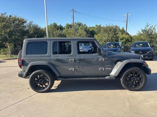 2023 Jeep Wrangler Sahara 4xe