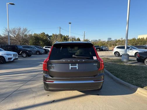 2023 Volvo XC90 B6 Plus 6-Seater