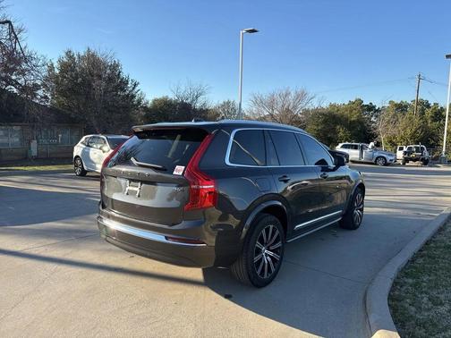 2023 Volvo XC90 B6 Plus 6-Seater