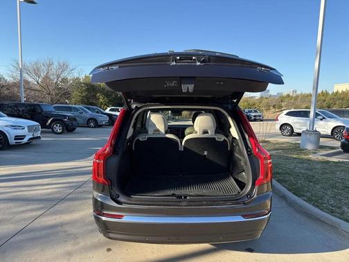2023 Volvo XC90 B6 Plus 6-Seater