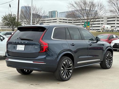 2026 Volvo XC90 B6 Plus 7-Seater