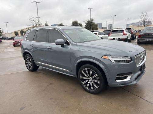 2023 Volvo XC90 B6 Plus 7-Seater