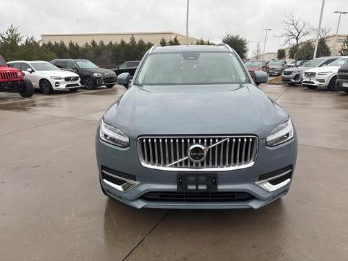 2023 Volvo XC90 B6 Plus 7-Seater