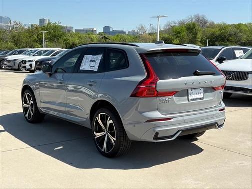 2025 Volvo XC60 Plug-In Hybrid T8 Ultra