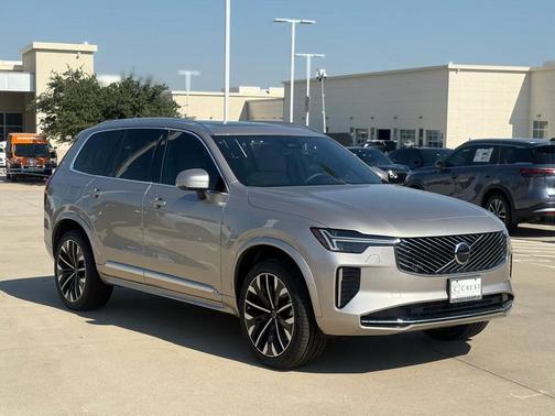 2026 Volvo XC90 B5 Core