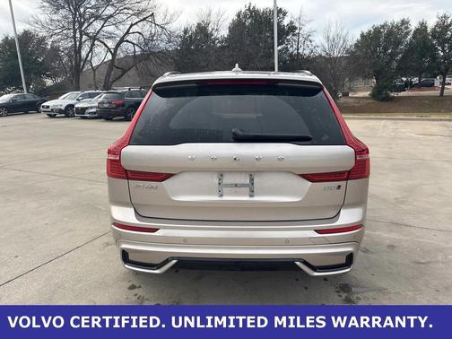 2025 Volvo XC60 B5 Plus