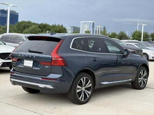 2022 Volvo XC60 B5 Inscription