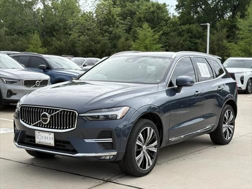 2022 Volvo XC60 B5 Inscription