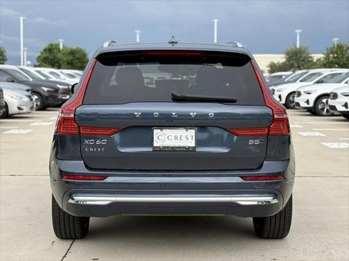 2022 Volvo XC60 B5 Inscription