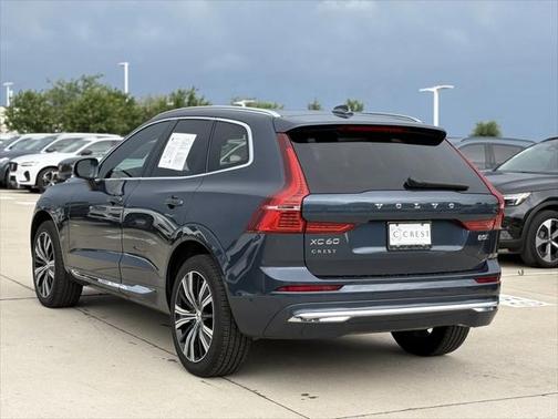 2022 Volvo XC60 B5 Inscription