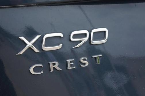 2022 Volvo XC90 T6 Momentum
