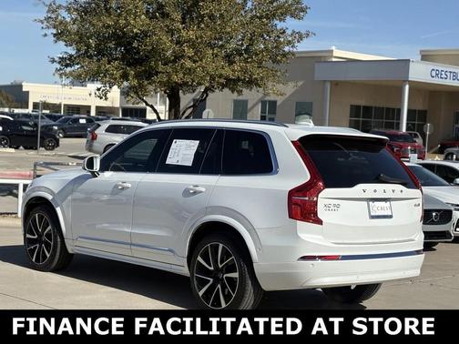 2024 Volvo XC90 B6 Plus Bright Theme