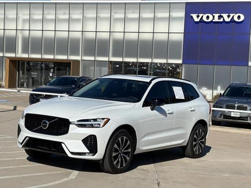 2025 Volvo XC60 B5 Plus