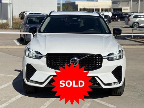 2025 Volvo XC60 B5 Plus