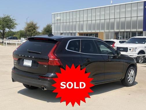 2020 Volvo XC60 T5 Momentum