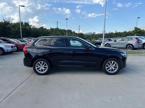 2020 Volvo XC60 T5 Momentum