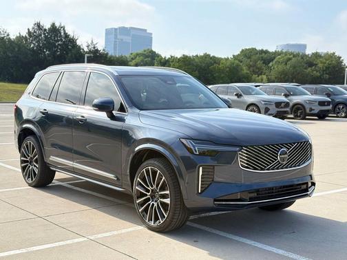 Denim Blue 2026 Volvo XC90 B5 Plus 7-Seater
