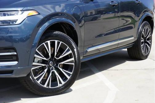 2025 Volvo XC90 Plug-In Hybrid T8 (2025.5) Plus 7-Seater