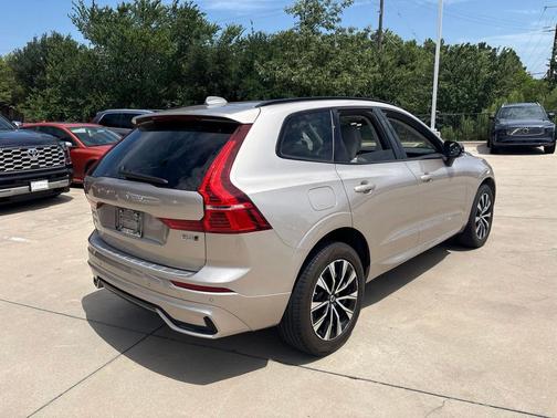 Bright Dusk Metallic 2024 Volvo XC60 B5 AWD